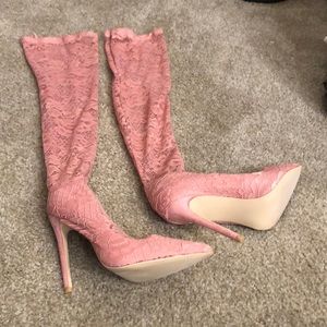 Sexy lace knee high heels!! Never worn!